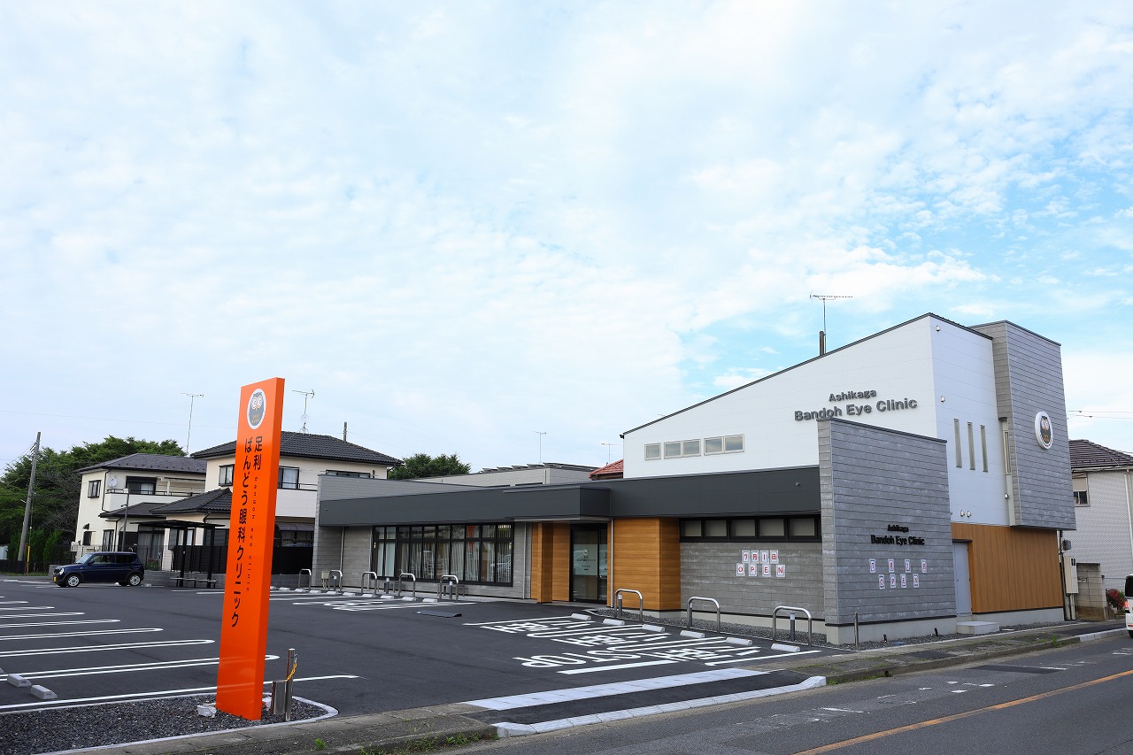 駐車場34台完備
